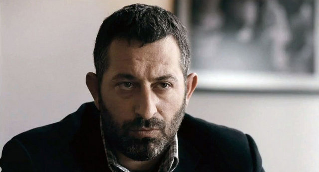 Boğaziçi Üniversitesi Turizm ve Otel Yönetimi bölümünde okudu