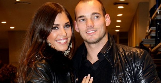 Bir süre sonra maddi sıkıntılar nedeniyle uyuşturucaya başlayan babasından şiddet gören Yolanthe Cabau...