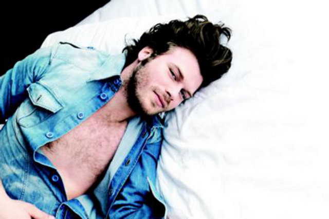 Kıvanç Tatlıtuğ - 1,88