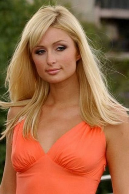 Paris Hilton 1.71 cm  -