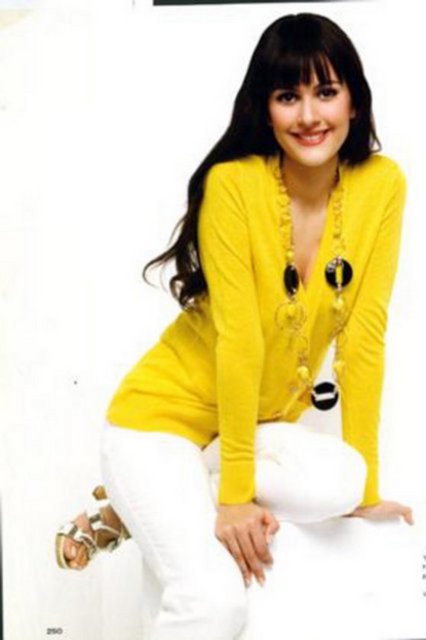 Bergüzar Korel - 1,82 -