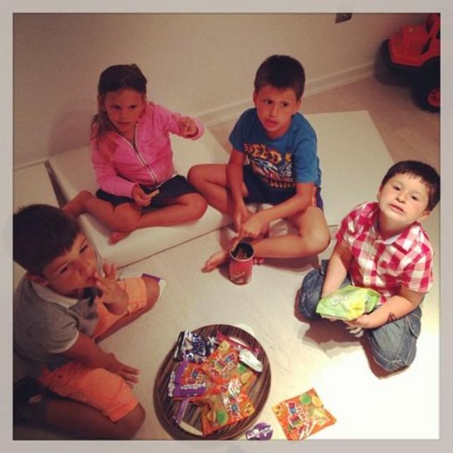 PINAR ALTUĞ ATACAN - Yemek sonrası abur cubur zamanı