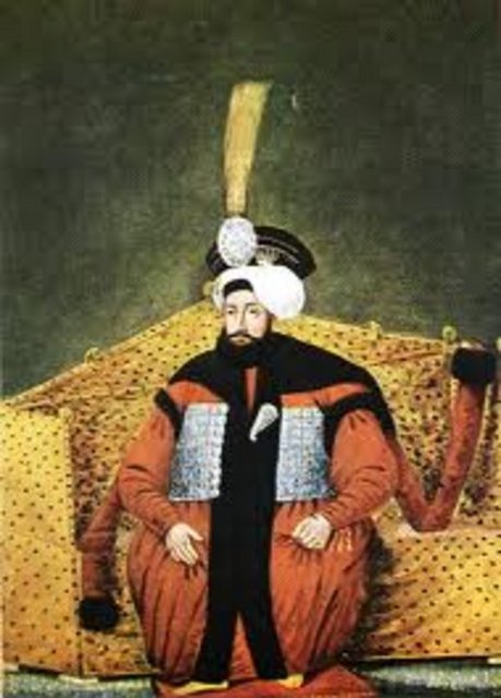 27. Osmanlı padişahıdır. 1787-1791 Osmanlı-Rus Savaşı sırasında, Anapa Kalesi'nin Rusların eline geçtiği haberi üzerine beyin kanaması geçirdi ve bir süre sonra 7 Nisan 1789′da öldü.