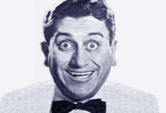 1947'de İstanbul'a gelerek filmlerde rol almaya başlayan sanatçınin İlk filmi 1947 yapımı Kerim'in Çilesi idi.Cevat Kurtuluş, Yeşilçam filmlerindeki 'aptal uşak' kompozisyonunun yaratıcısı ve temsilcisi oldu.