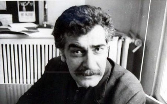 Yaklaşık 115 filmde rol alan ve bir çok ödül sahibi olan oyuncu, yıllarca Türk Sineması'nın mert, babacan, şefkatli ve iyi yürekli karakteri oldu..