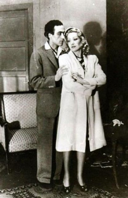 Sonku tedavi de görmesine rağmen alkol alışkanlığından bir türlü kurtulamadı. 1981 yılında Alkadraz Sineması'nda fenalaşarak öldüğünde 64 yaşındaydı