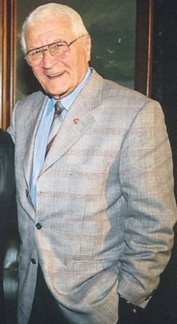 Kendisine verilen tüm rollerin altından başarıyla kalkan Ermeni asıllı oyuncu, uzun yıllar emek verdiği beyazperdeye veda edince kendi adını taşıyan bir Milli Piyango Bayii işletmeye başladı.