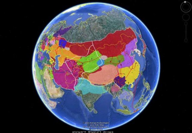 4-Moğol İmparatorluğu -  -  - Gelmiş geçmiş en büyük kara imparatorluğu. Asya'dan Avrupa'ya uzanan Cengiz Han önderliğinde kurulmuş ama sadece 162 yıl sürmüş topluluk. Muhtemelen imparatorluğun bitişi Japonya'yı işgal planlarının gemilerin tsunamiler tarafından yutulması sonucu oraya geçememeleriyle alakalıdır.  -