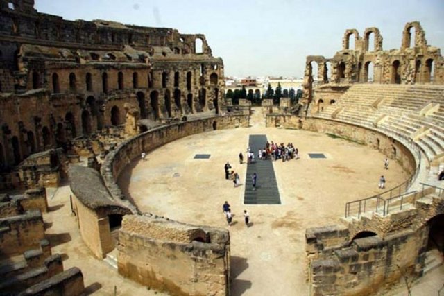 Roma İmparatorluğu olmadan bir medeniyet tasviri yapmaktan gerçekten çok güç