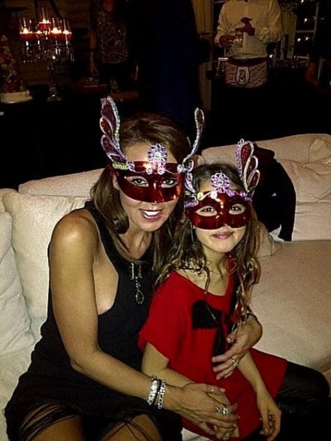 ZEYNEP MUTLU, NAZLI KULABEROĞLU