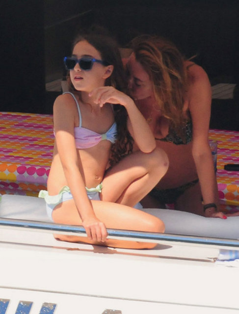 ZEYNEP MUTLU, NAZLI KULABEROĞLU