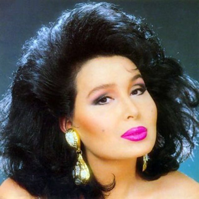 Asya kökenli şarkıcı Ming Wong'un Türk müziğinin divası Bülent Ersoy'u birebir taklit ettiği ortaya çıktı.