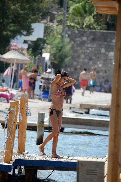 AYŞE SAN