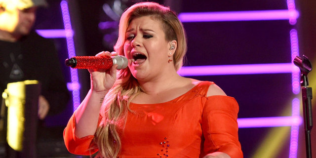 Kelly Clarkson
