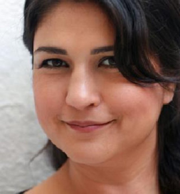 Türkiye'ye döndükten sonra da yine TV dizilerinde oynamaya başladı.