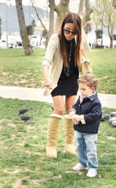 Evlendikten sonra işine ara veren Yıldız vaktinin büyük bölümünü oğlu Demir'e ayırıyor.