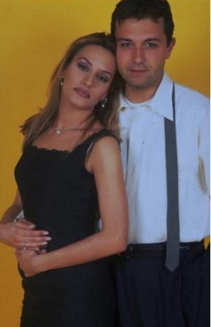 Cündübeyoğlu'nun programdaki partneri Yalçın Dümer'di.