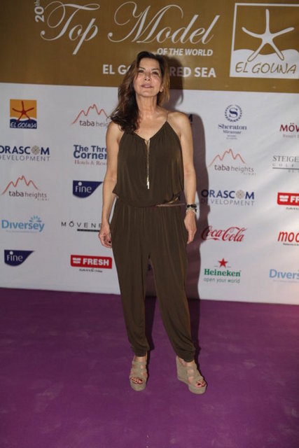 GÜL DÜRÜST