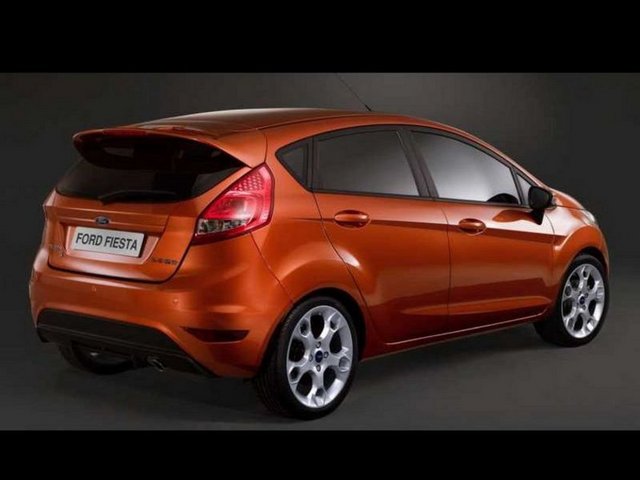 Sıralamada Volkswagen'i, 47 bin 820 adetlik toplam satışının 24 bin 862 adedi ithal araçlardan oluşan...