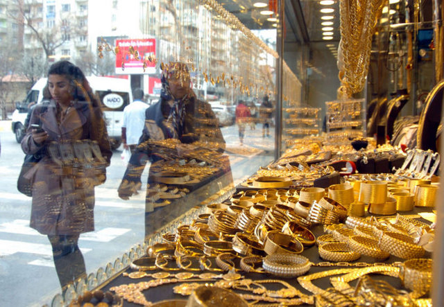 Reşat Altını - Alış: 557 TL  Satış: 565 TL