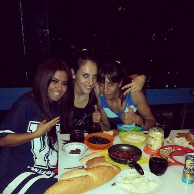 LARA - Geldi başımın tatlı belaları -  -