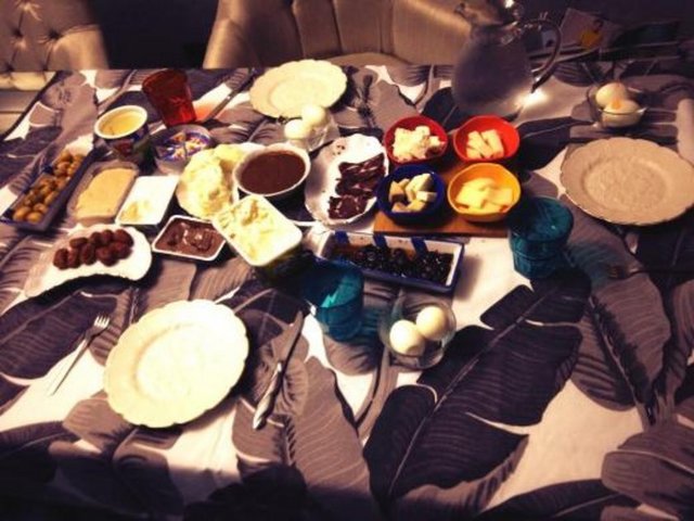 DEMET AKALIN - An itibariyle sahur soframız