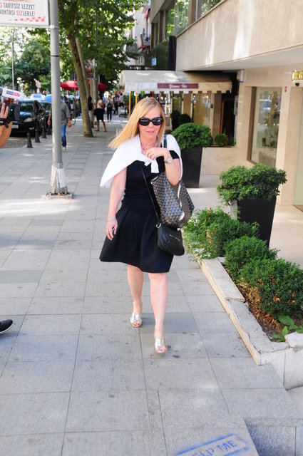AYŞE EGE