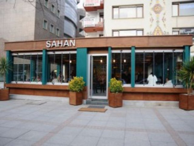 Üstelik Sahan'ın her şubesinde ayrı menüsü var! Ataşehir Vega Sahan'da Kıyma Kebabı'nı, Saudiye Sahan'da iskenderi denemelisiniz…