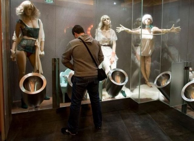 Singapur'un önerisiyle ve BM tarafından oy birliğiyle kabul edilen tasarıyla üye ülkeler tuvalet imkanı ve alışkanlığı için çaba gösterme ...