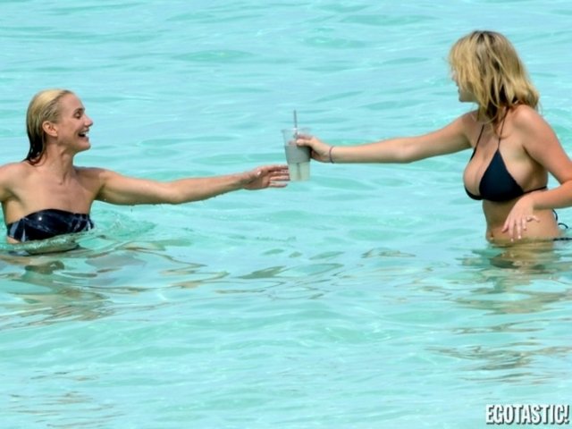 KATE UPTON, CAMERON DIAZ