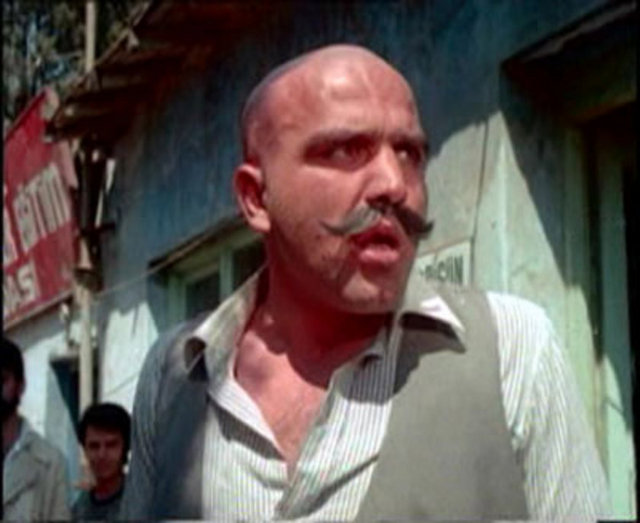 Nam-ı diyar Mazlum'u yani Yadigar Ejder'i tanımayanımız yoktur.