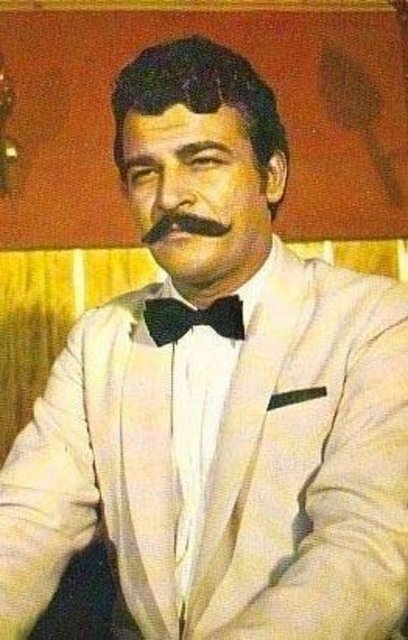 Bir Türk'e Gönül Verdim, Alageyik, Büyük Yemin, Beyaz Mendil gibi filmlerde oynadı.