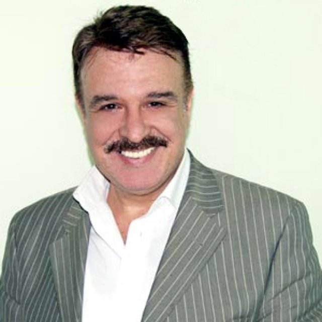 Hastane masrafları konusunda yakın çevresinden yardım aldı.