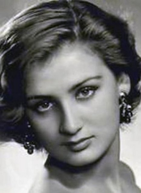 "Zamanında büyük bir hayranlıkla izlemiştim" dediği Tekgül'ün mezarını yaptırma sözü verdi Ergün