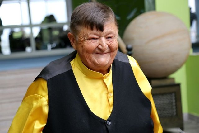 "Huzurevinin telefonuna beni çağırdılar. Bir bayan, 'Nuri amca' diye hitap ederek, bir korku filmi projeleri olduğunu, bu filmde benim için bir rol düşündüklerini söyledi. 'Oynar mısın?' diye sordular.