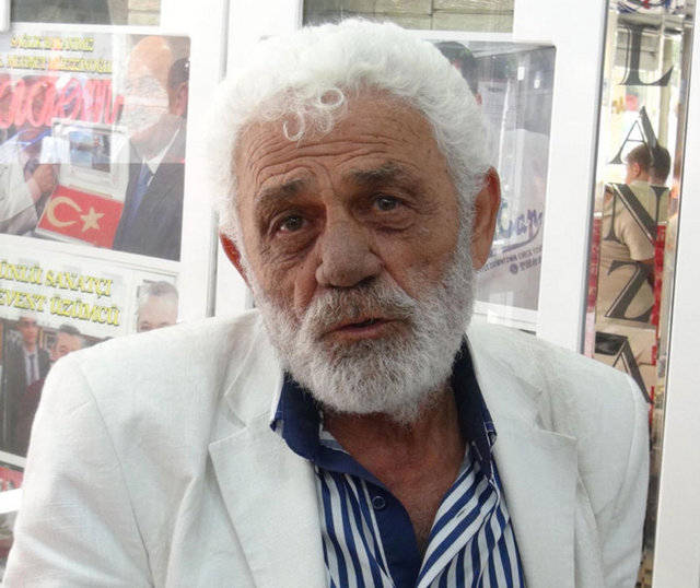 Gedik, kitap satışından elde ettiği parayla geçimini sağladığını ve kızını üniversite okuttuğunu söyledi.