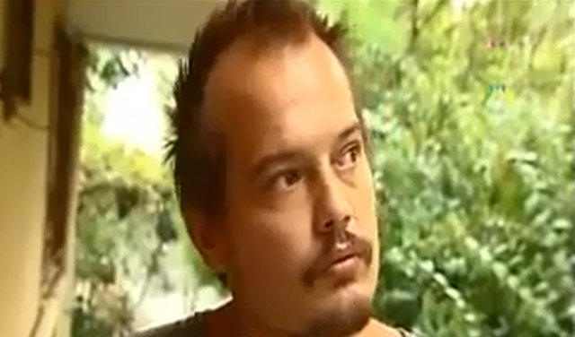 EVSİZ KALDI  Uzun zamandır gözlerden uzak olan Arda Kural'ın son röportajındaki görüntüleri hayranlarını üzmüştü.