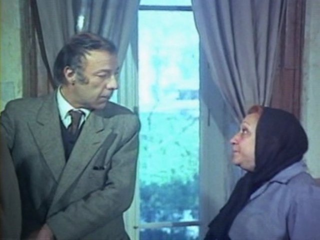 Oğlunun ölüm haberini İzmir'deki bir oyun öncesi alan Adile Naşit, bu habere rağmen sahneye çıktı ve bütün salonu güldürdü. Ama bu olay bütün hayatını değiştirdi.