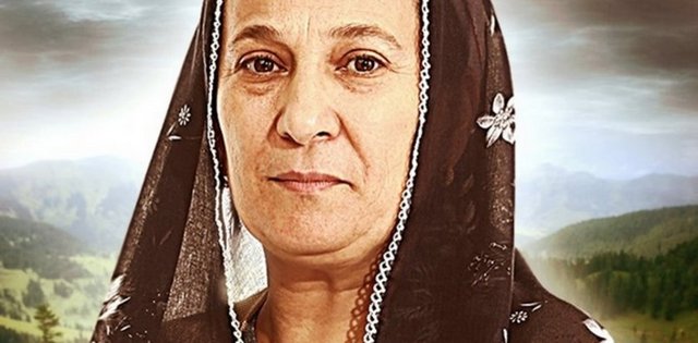 Nermin (Sacide Taşaner) -  - Enver ve Melahat'in gelini olan 50 yaşındaki Nermin, balıkçı kocası Cemal'i yıllar önce deniz kazasında kaybetmiş. Enver'in evinde onlarla birlikte yaşıyor. Kendini adadığı Niyazi, Sinan, Ahmet ve Emine'nin annesi...