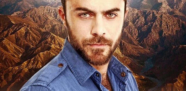 Harun Kılıçoğlu (Eren Hacısalihoğlu) - Ortağı Niyazi ile beraber balıkçılık yapmaktadır. Çalışkan ve sevilen bir adam olan Harun, ortağı ve yakın arkadaşı olan Niyazi ile beraber balıkçılık yapmaktadır...