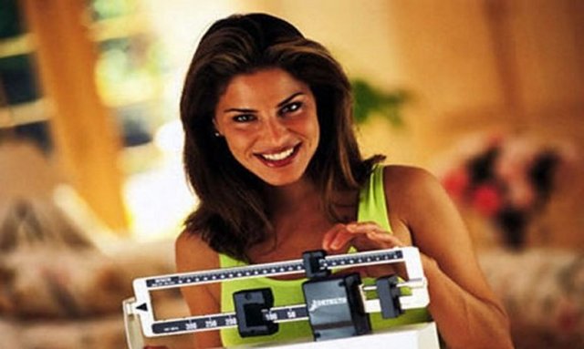 Tatlılar iştahı azaltmayacak makul miktarda tüketilmelidir.