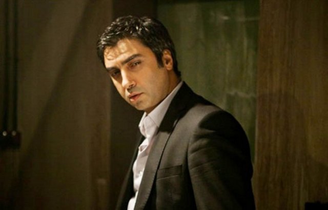 NECATİ ŞAŞMAZ -  - Kurtlar Vadisi dizisinde Polat Alemdar karakterini canlandıran Necati Şaşmaz, ticarete atılıyor. Necati Şaşmaz, abisi Naci Şaşmaz ile birlikte Bolu'nun Gerede ilçesinde büyükbaş hayvan yetiştiriciliği yapacak.