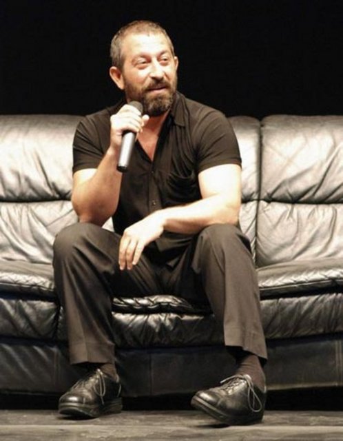 CEM YILMAZ - Levent`te bir villa 1 milyon dolar değerinde bir tekne (Bu sene aldı), Çeşme`de villa, bir benzin istasyonu, Bentley otomobil, 2005 model ve 300 bin euro değerinde, 3 Maxi Scooter motosiklet...