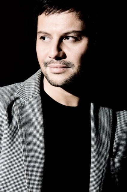 Mirkelam'ın 40 tane benzin istasyonu olduğu ve geçimini bundan sağladığı dedikoduları ortalıkta dolaşıyordu. İstanbul'un girişinde bulunan ve Sancaktepe ilçesinde adı "Mirkelam Petrol Ürünleri Restaurant Dinlenme Tesisleri olarak" geçen benzin istasyonunun görülmesi bu - iddiaları ortaya atmıştı... -  -  -   -  -