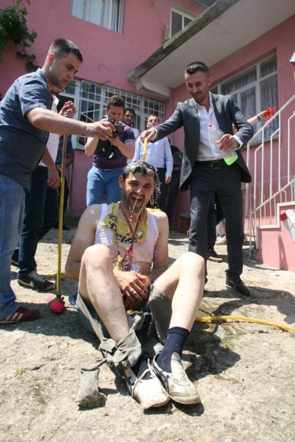 Geleneklerin gazabına uğrayanlardan son kişi ise Hayri Korkmaz (22) oldu.