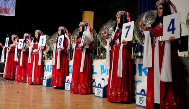 Şimdi ise Süper Loto çekilişi sonucunda ikramiyenin 18 milyon lira olması bekleniyor. -