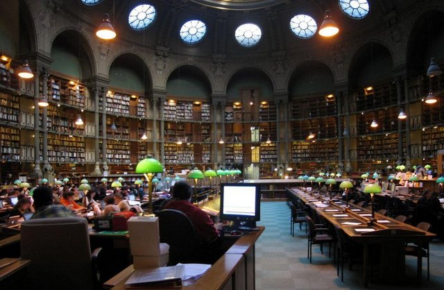 Kütüphanenin el yazmaları bölümünde saklanan mektup, ancak üst düzey özel izinle kütüphane görevlilerinin gözetiminde ziyarete açılıyor.