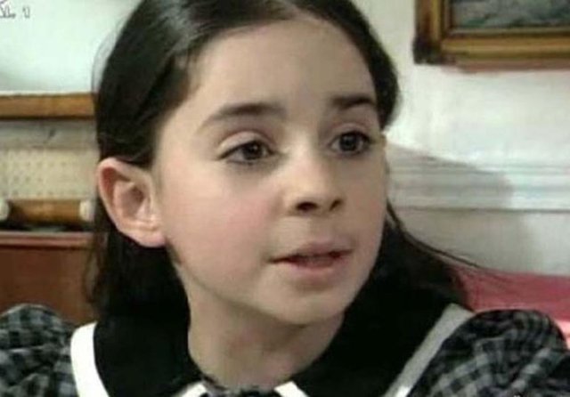 Süper Baba'nın ardından başka hiçbir projede yer almayan 30 yaşındaki Çizmeci, eğitimi için oyunculuk kariyerini noktalamış.