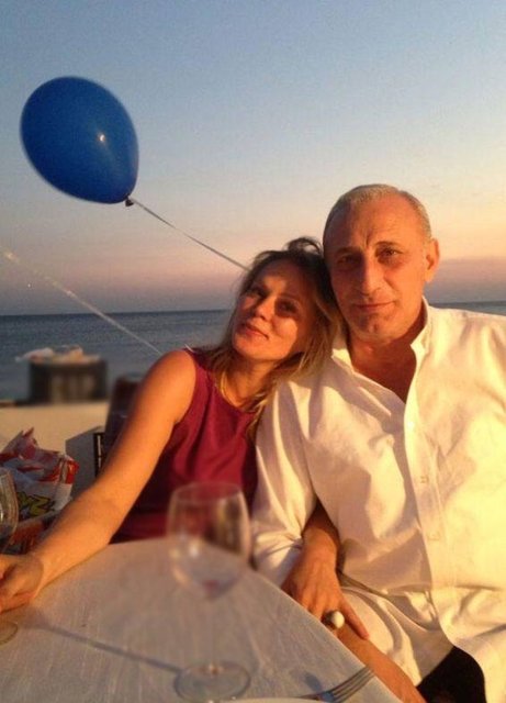 Kaplan işadamı Celal Kopuz'la evli