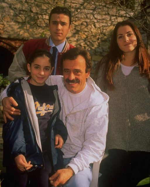 Süper Baba'nın Mine'si Payende Çizmeci evlendi ve iş kadını oldu.